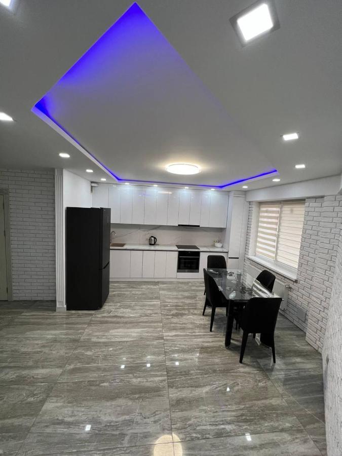 Apartamento Luxrent Chisináu Exterior foto